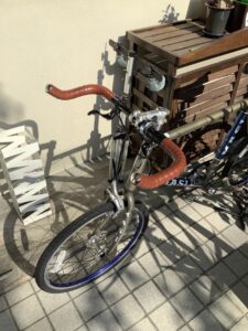 武庫之荘のメンズカット理容室バーバーインイチのバーテープ